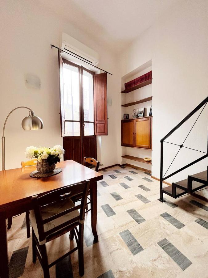 Domus Myoho Apartment Cagliari Bagian luar foto